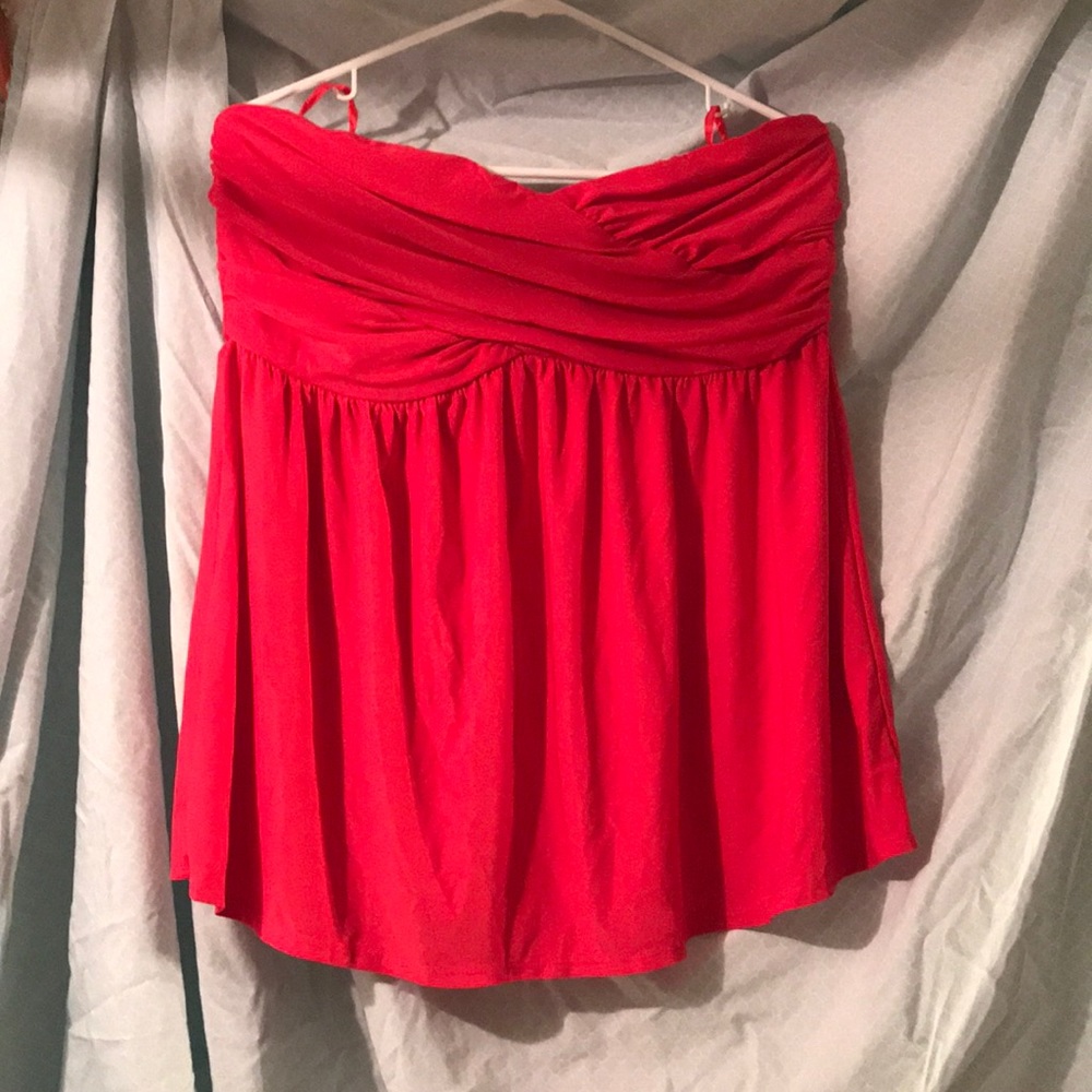 Torrid- Hot Pink Strapless shirt. 👚